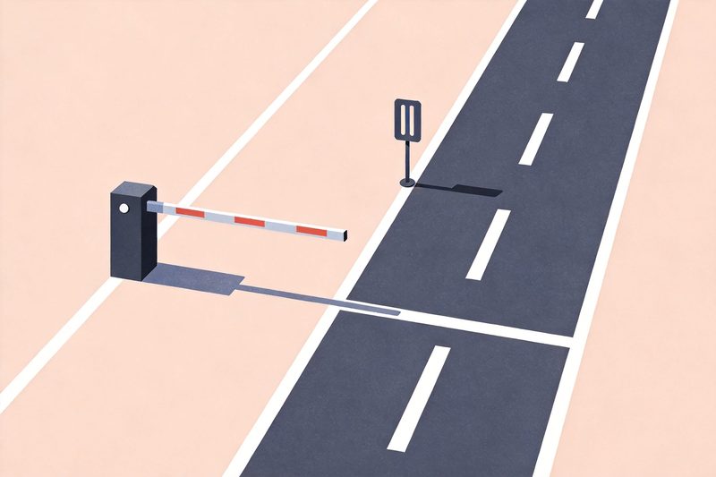 Abstract illustration of a fast lane beside a regular lane, with a gate at the entrance and a pause sign further along the fast lane, symbolising entry to and exit from the EPO's accelerated examination
